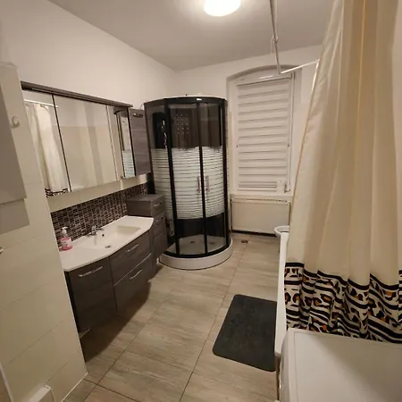 Citywohnung - Geraeumige Ideal Fuer Arbeit & Freizeit Apartment Merseburg