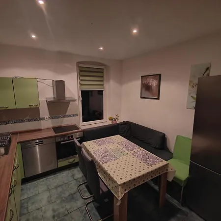Citywohnung - Geräumige Ideal Für Arbeit&freizeit * Merseburg