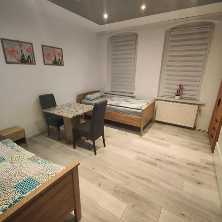 Citywohnung - Geräumige Ideal Für Arbeit&freizeit *
