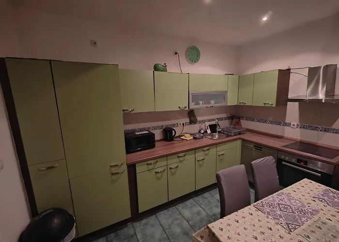 Citywohnung - Geraeumige Ideal Fuer Arbeit & Freizeit Lägenhet